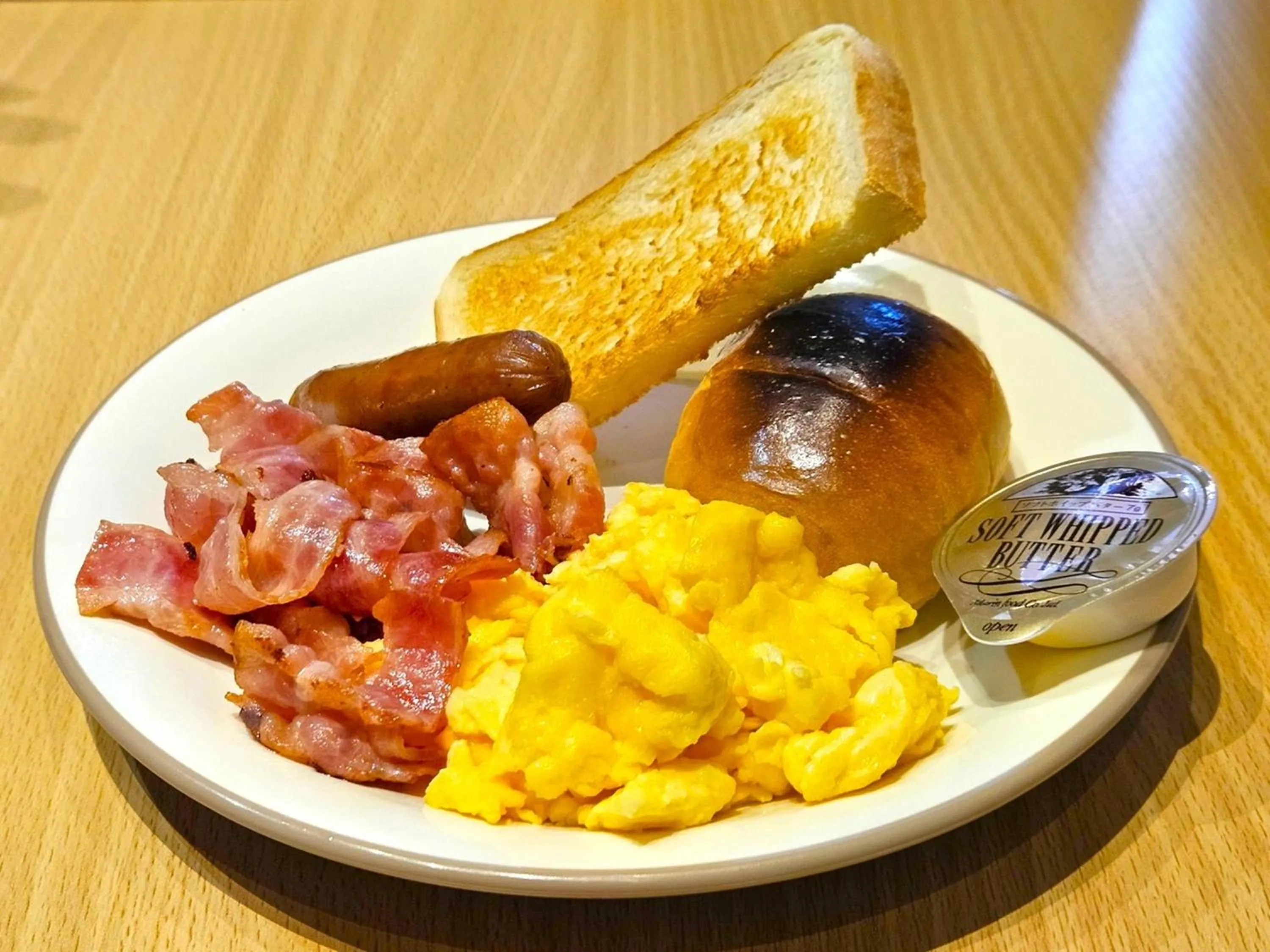 Buffet breakfast in APA Hotel Higashi Shinjuku Kabukicho