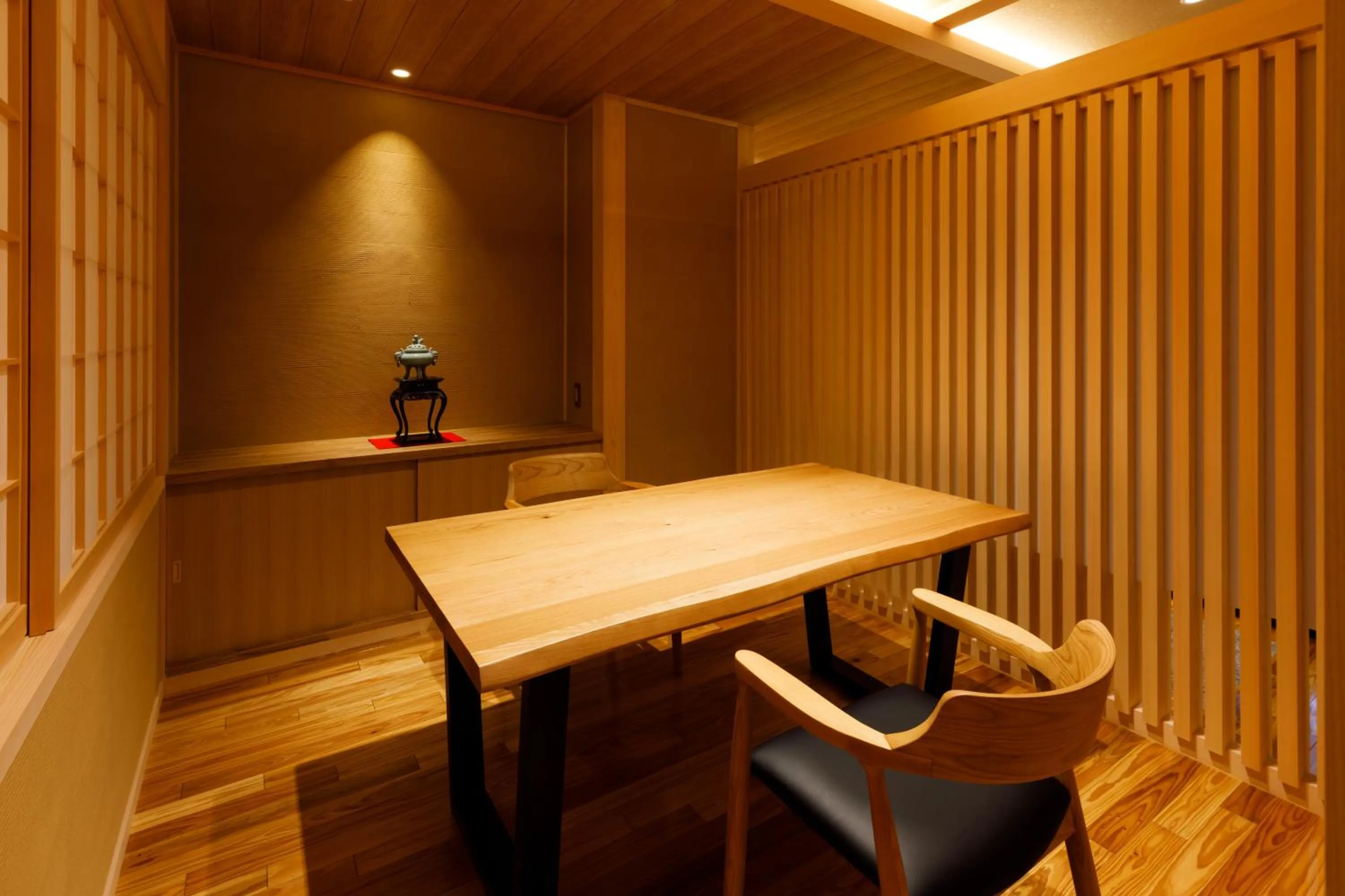 Restaurant/places to eat in Suihoen