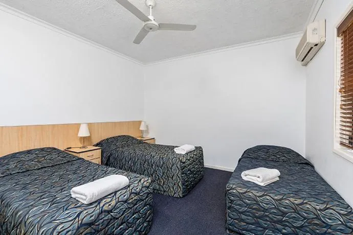 Bedroom, Bed in Western Gateway Motel and Apartments