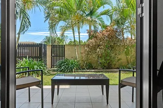 Balcony/Terrace in Western Gateway Motel and Apartments