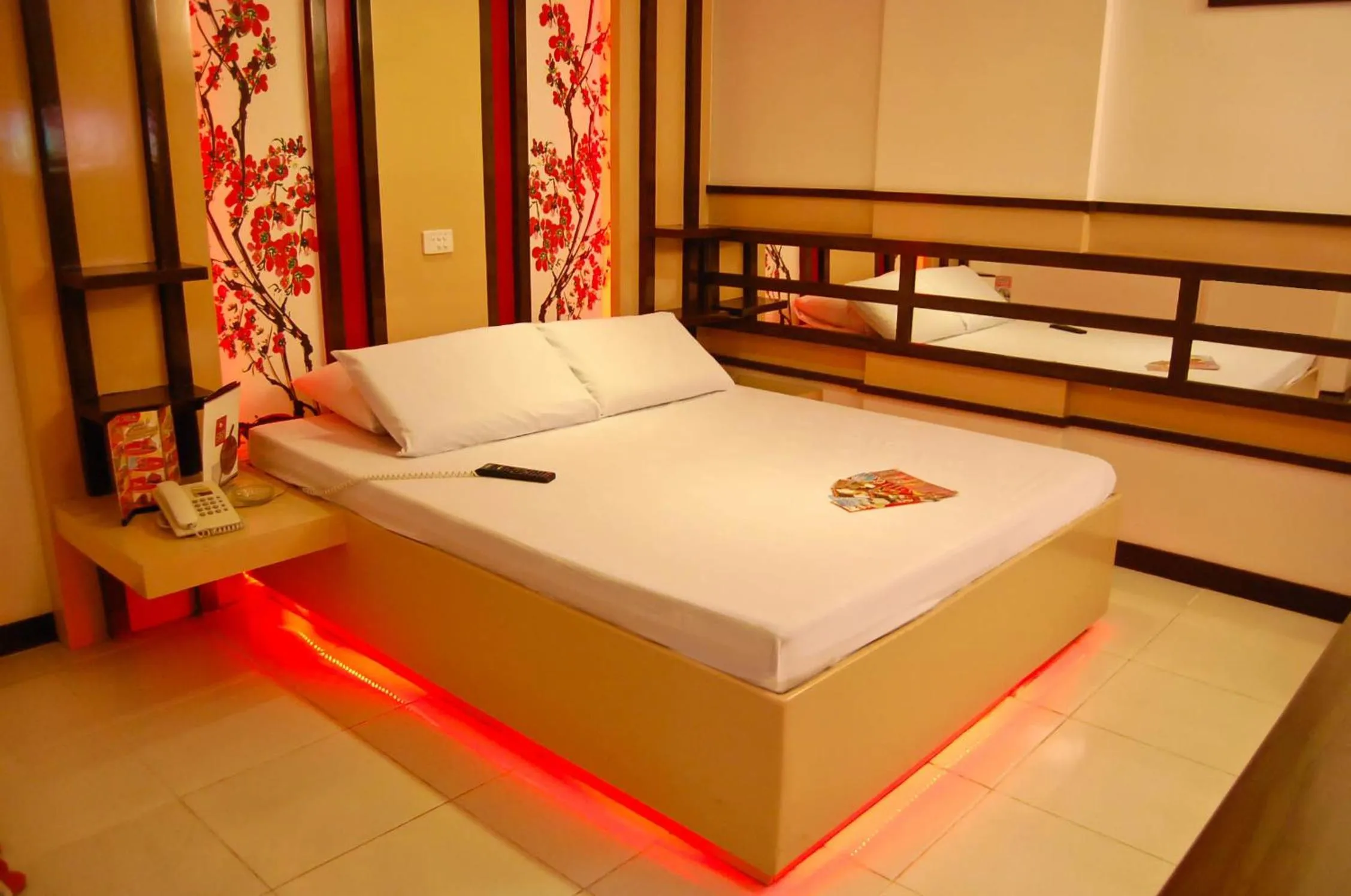 Bedroom, Bed in Hotel Sogo Quezon Avenue