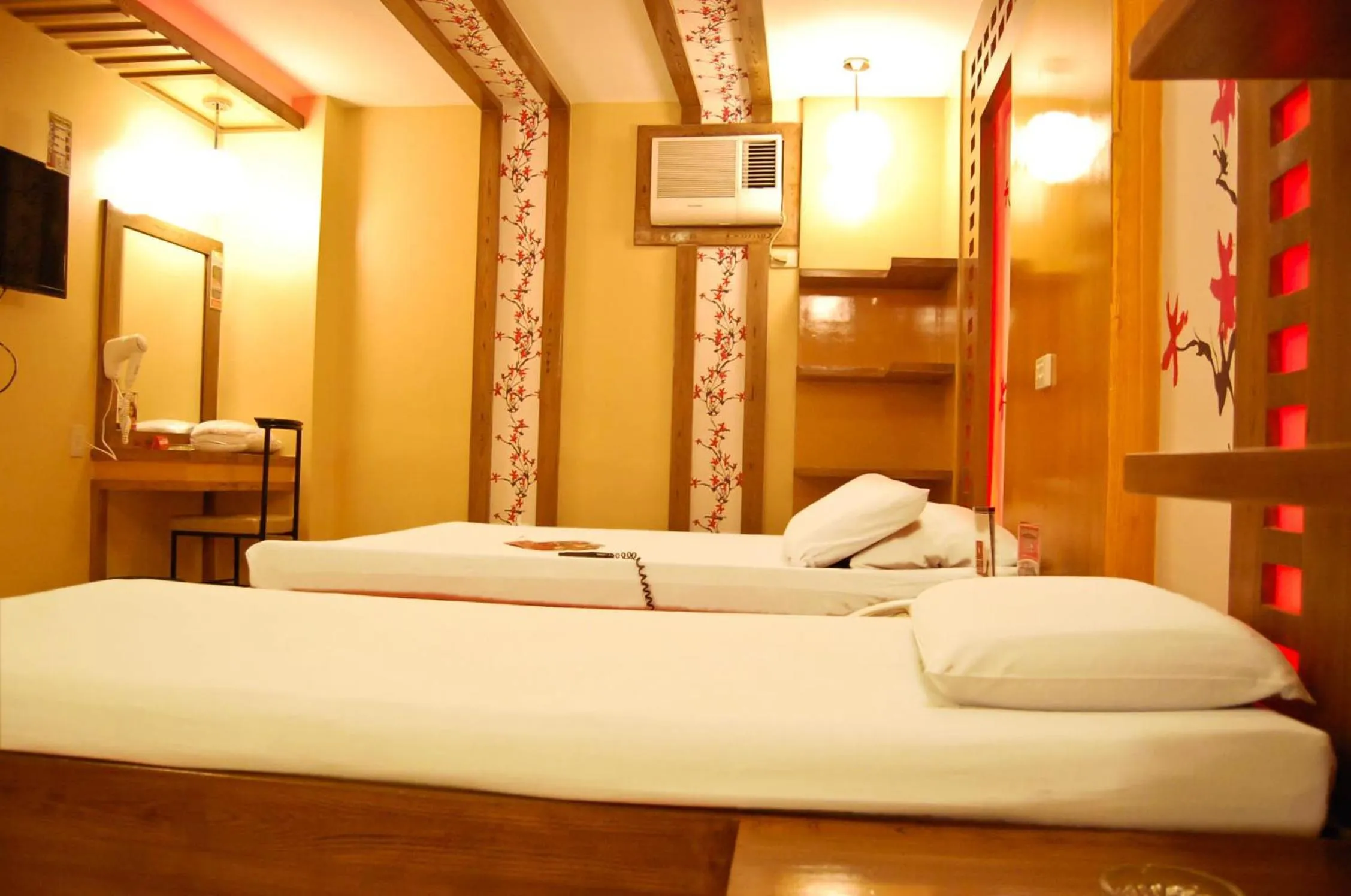 Bedroom, Bed in Hotel Sogo Quezon Avenue