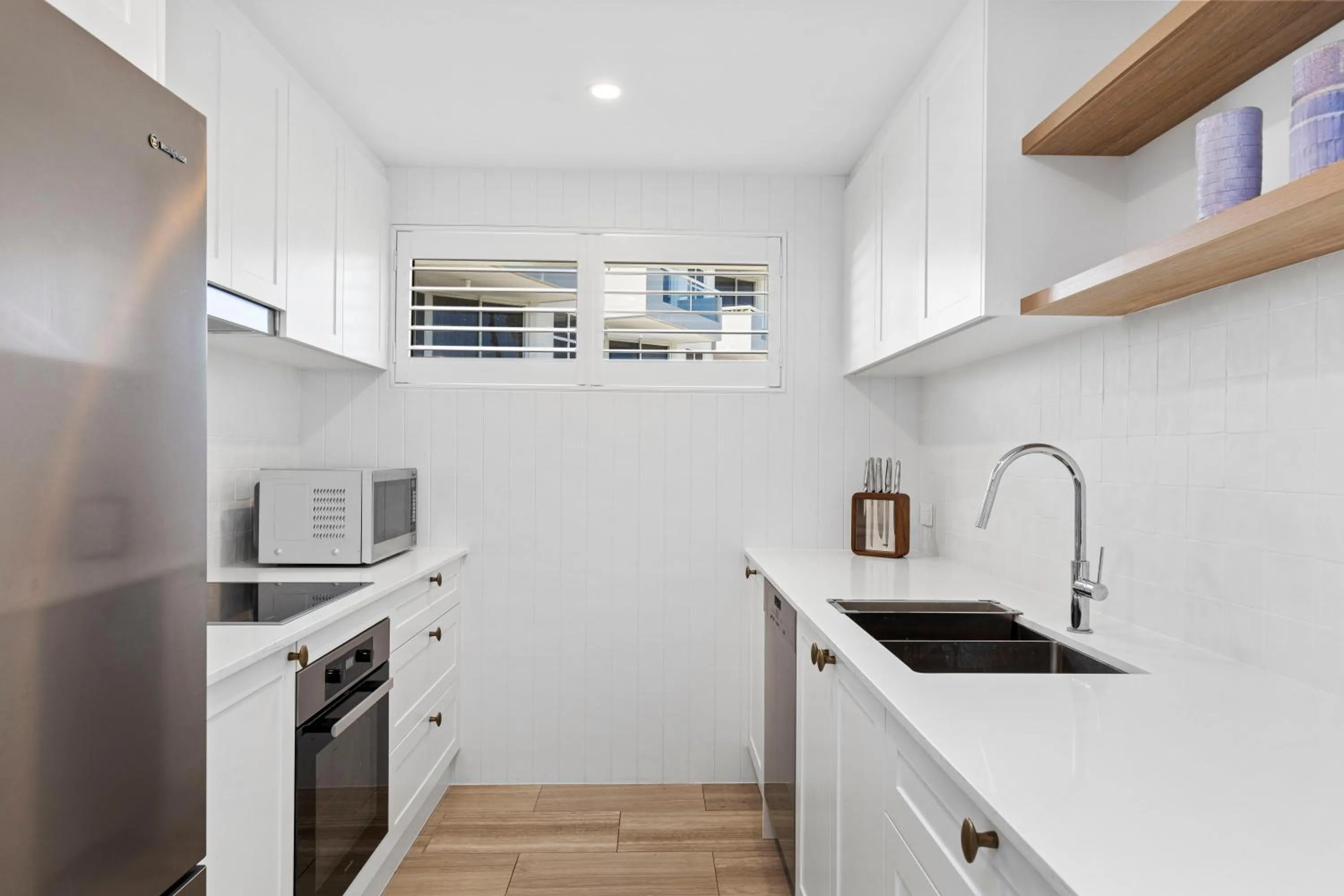 Kitchen or kitchenette in Jacaranda Noosa