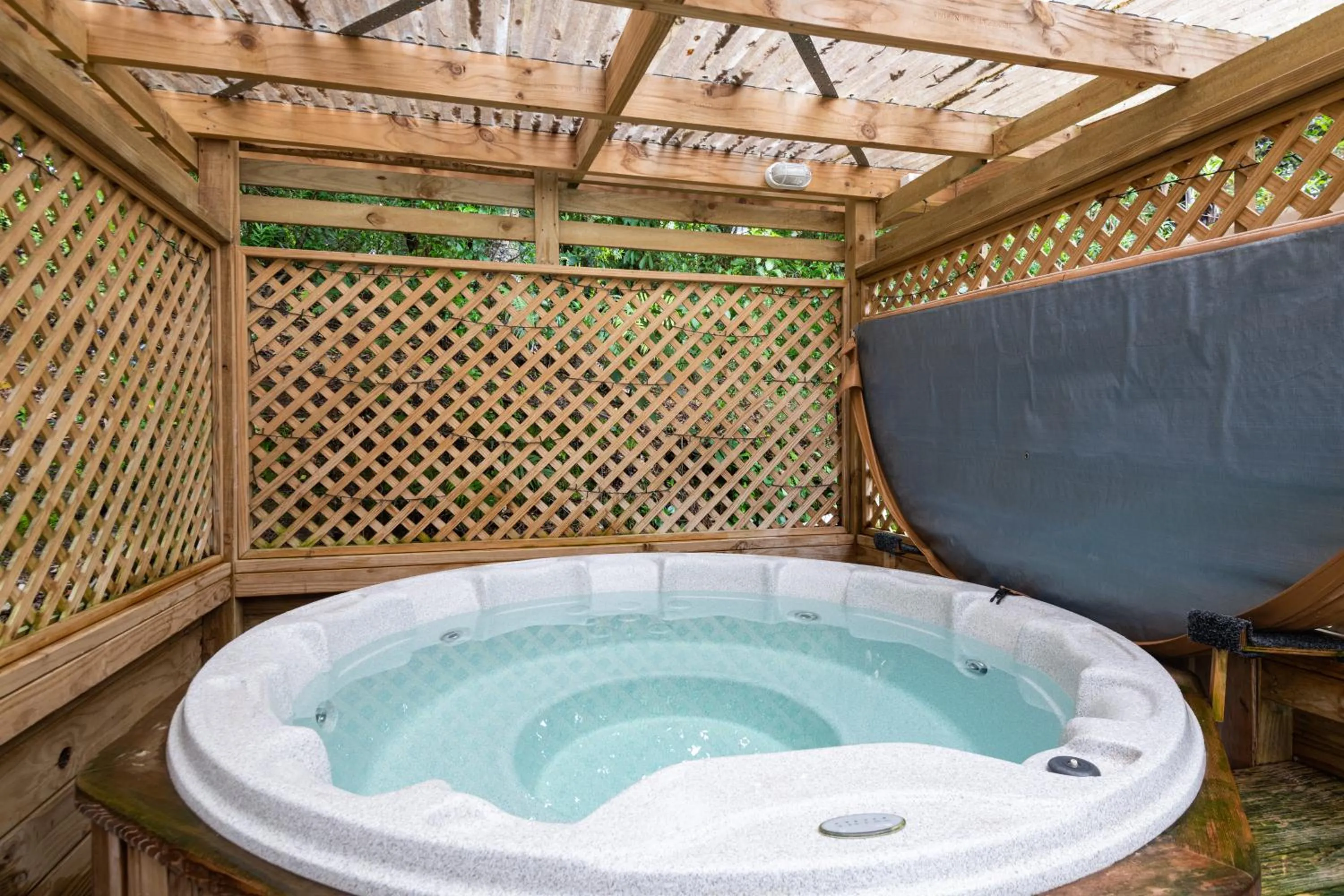 Hot Tub in Blue Lake TOP 10 Holiday Park