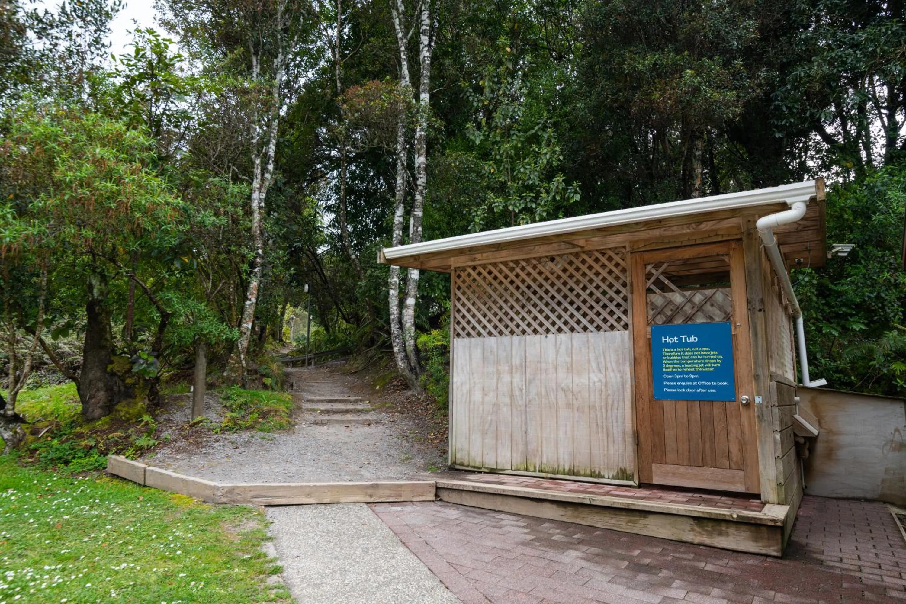 Hot Tub in Blue Lake TOP 10 Holiday Park