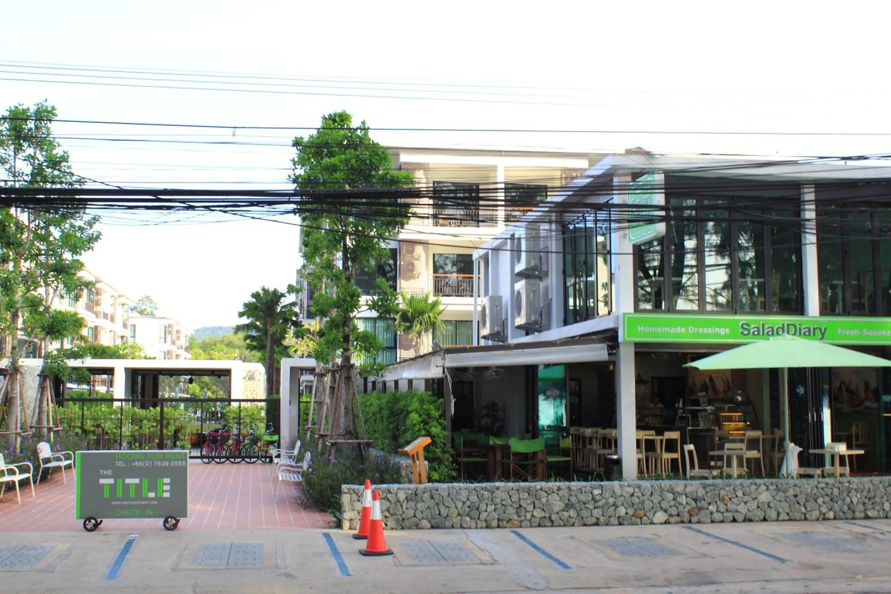 Restaurant/places to eat in The Title Boutique Phuket