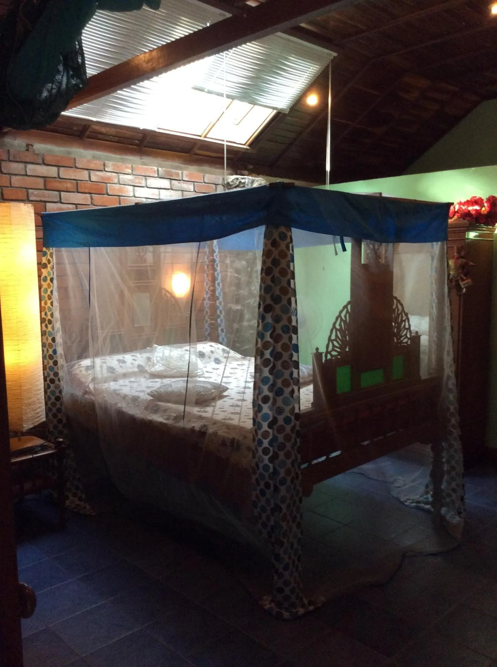 Classic Double Room with Bath - single occupancy in Maharaju Palace