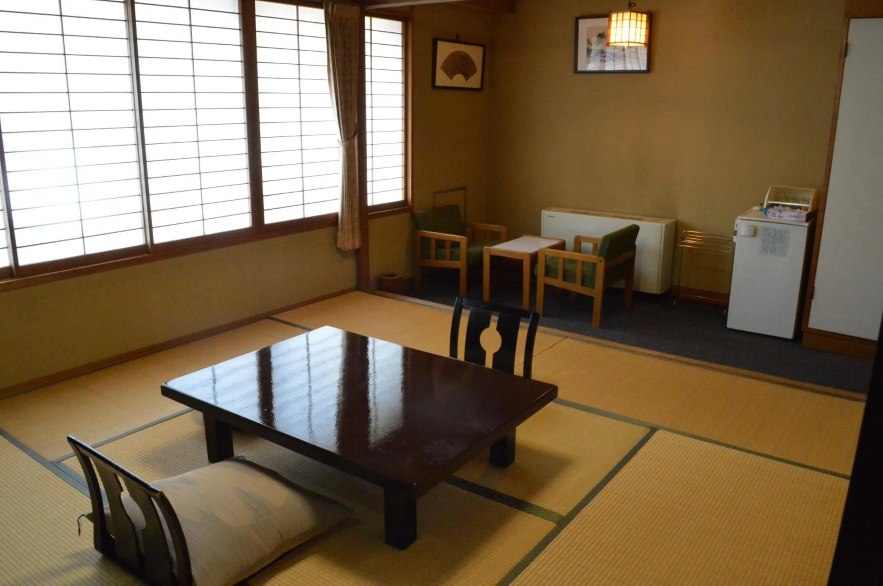 Photo of the whole room in Yumotoya