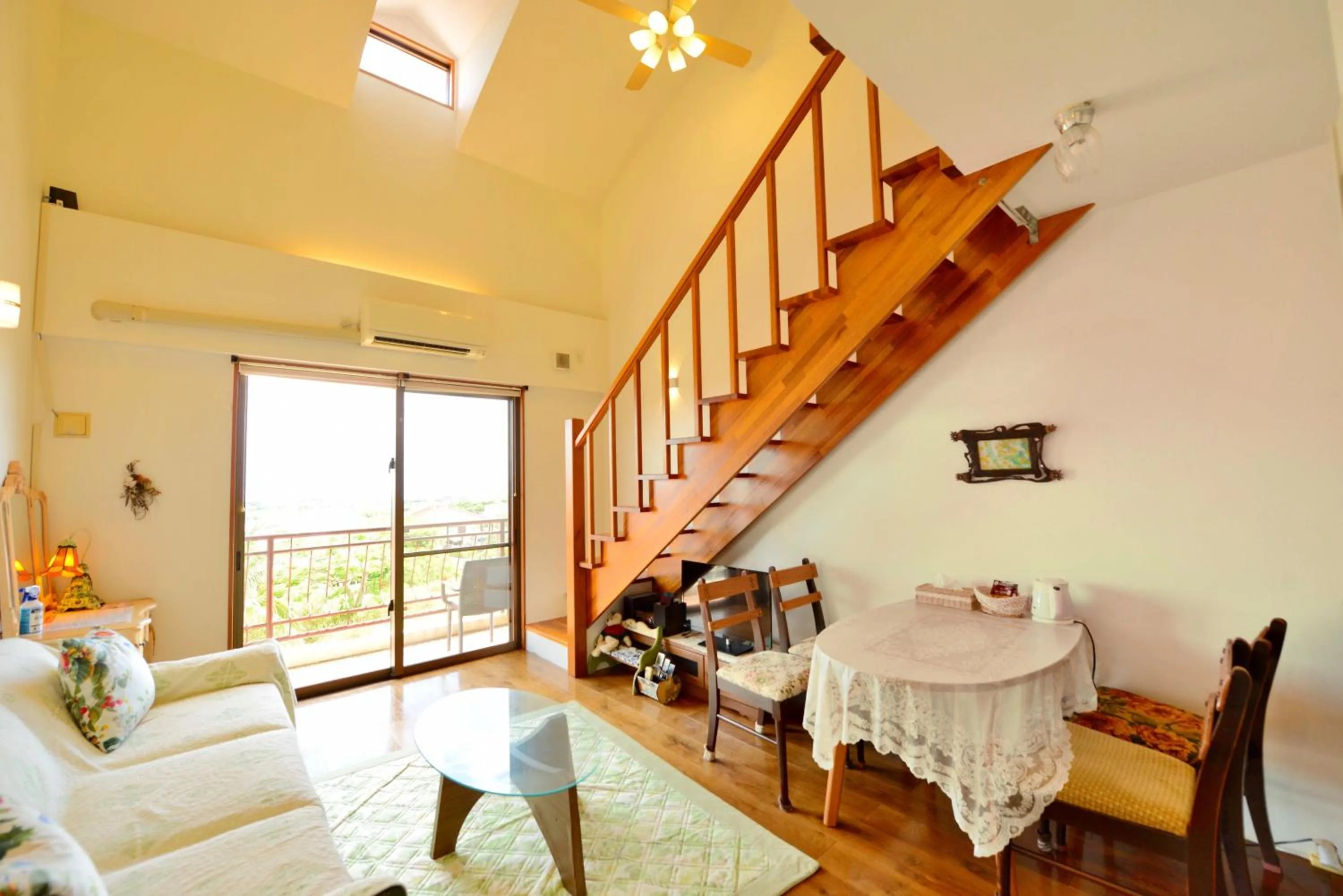 Photo of the whole room in Oceanview Yui