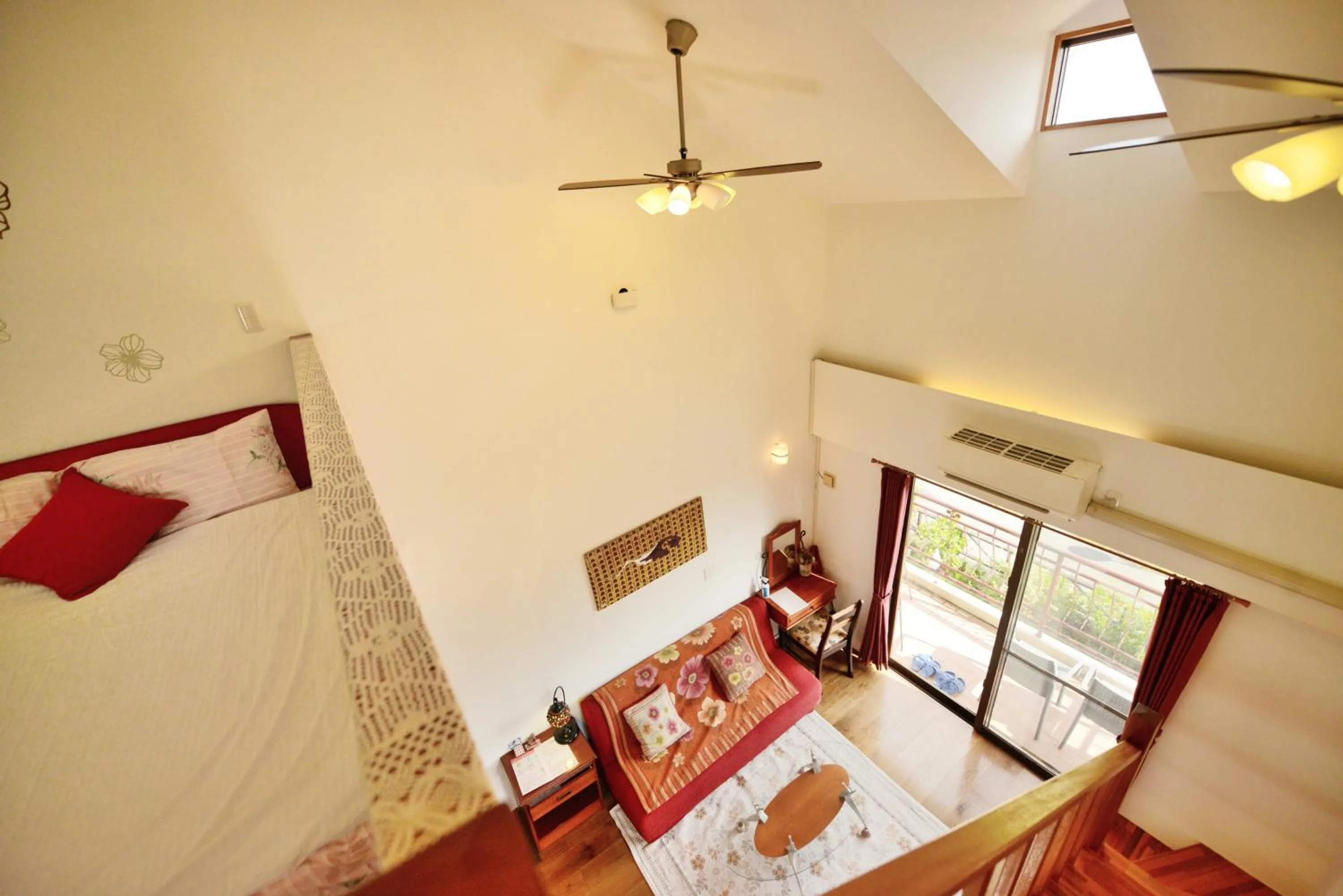 Photo of the whole room, Bed in Oceanview Yui