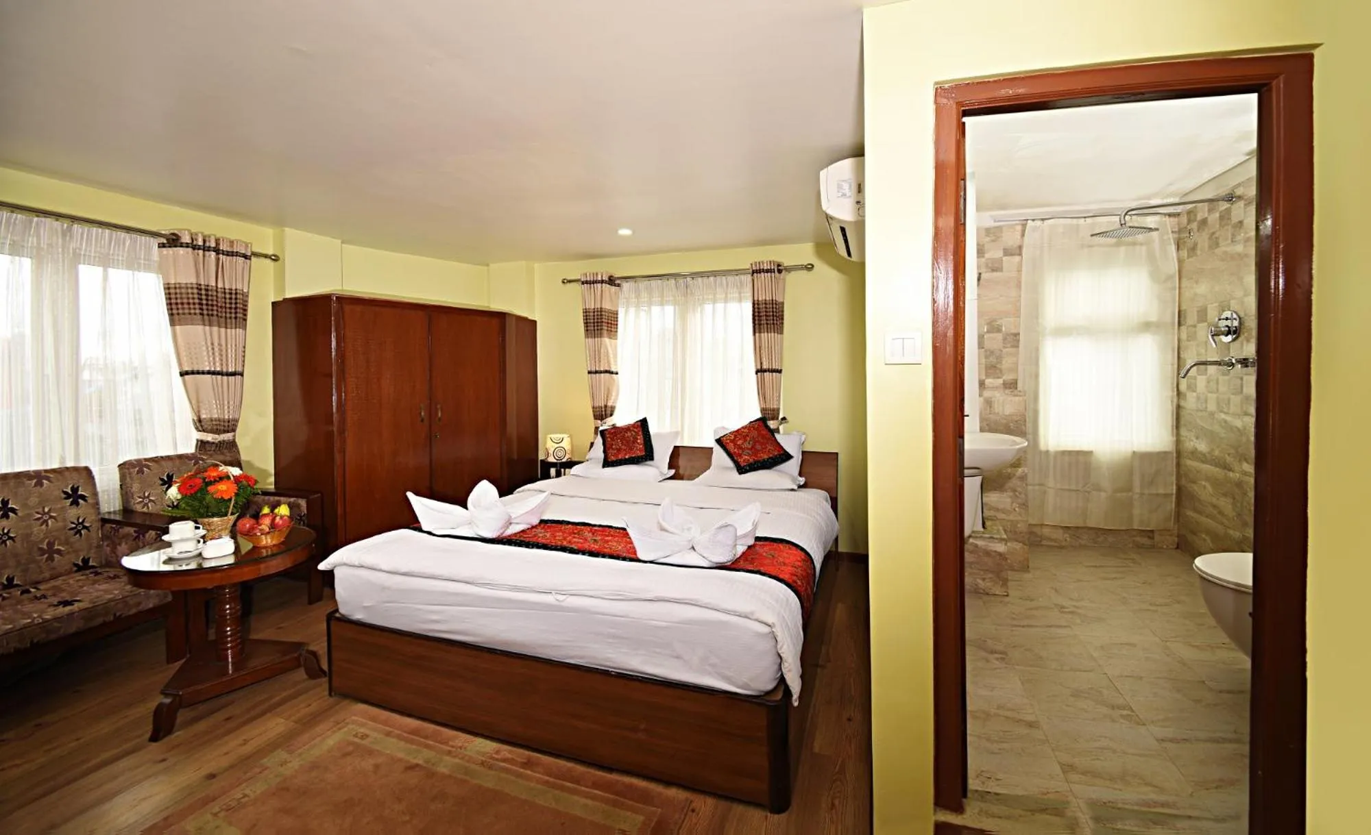Photo of the whole room, Bed in Hotel Osho Home