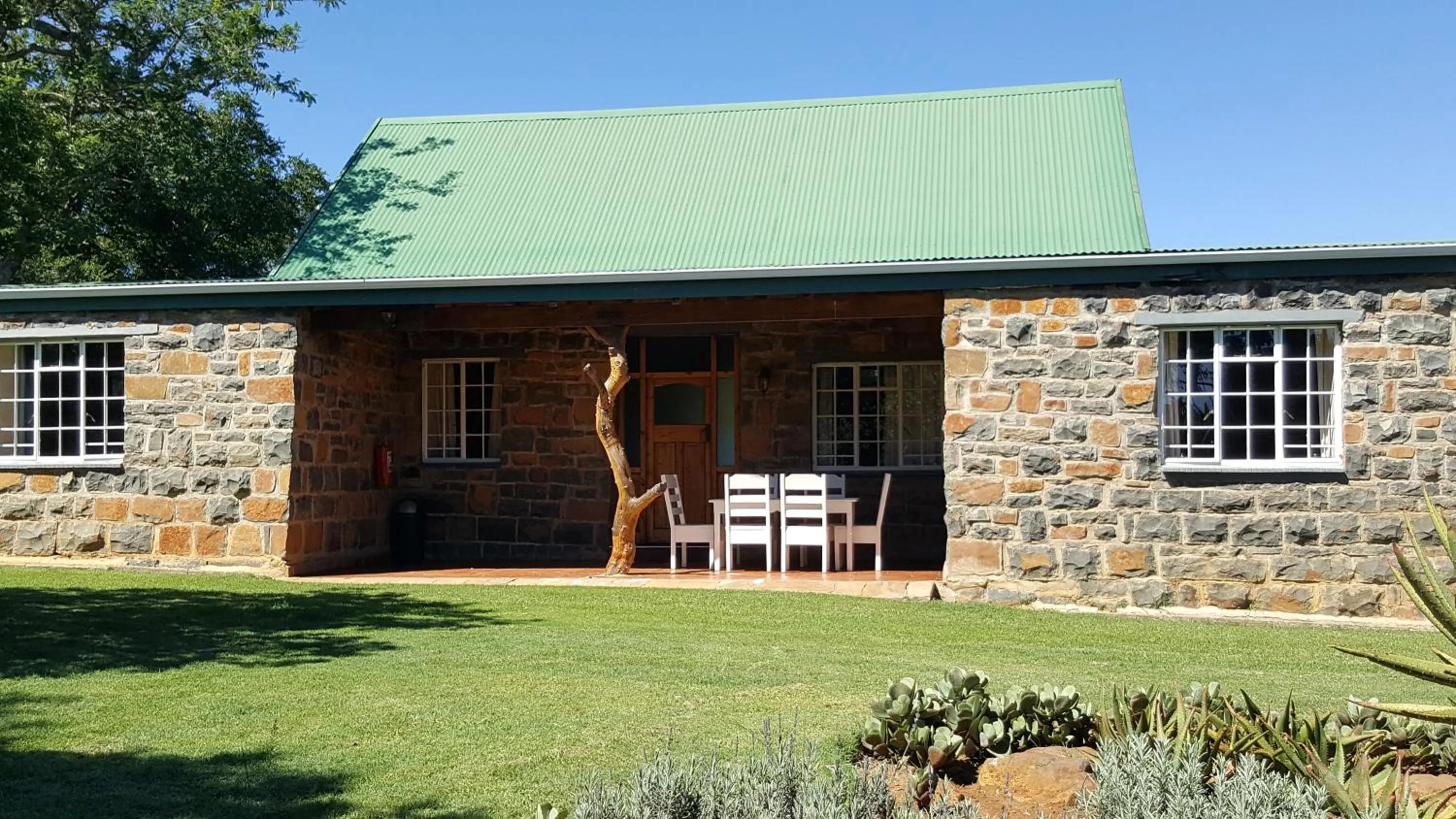 Property building in Spion Kop Lodge