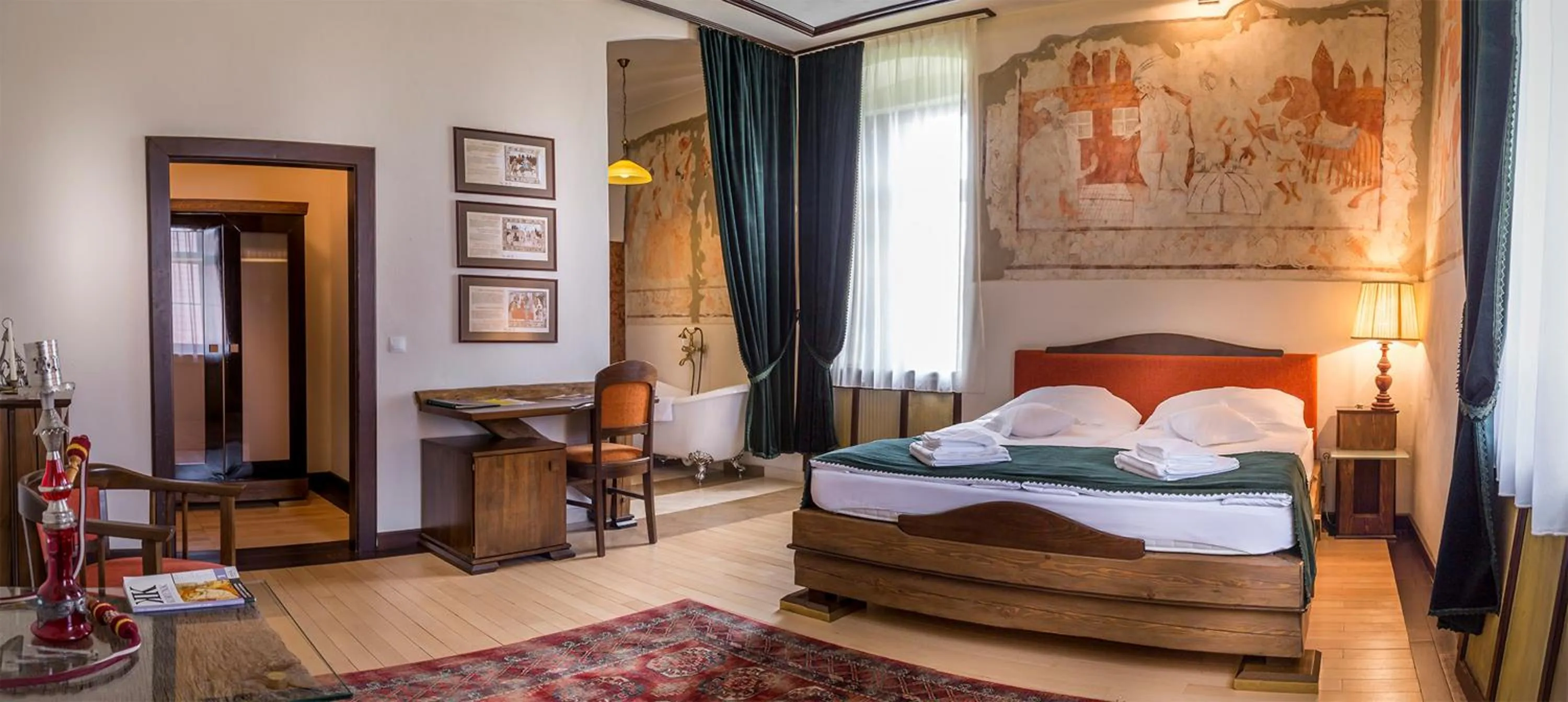 Bed in Castle Hotel Daniel