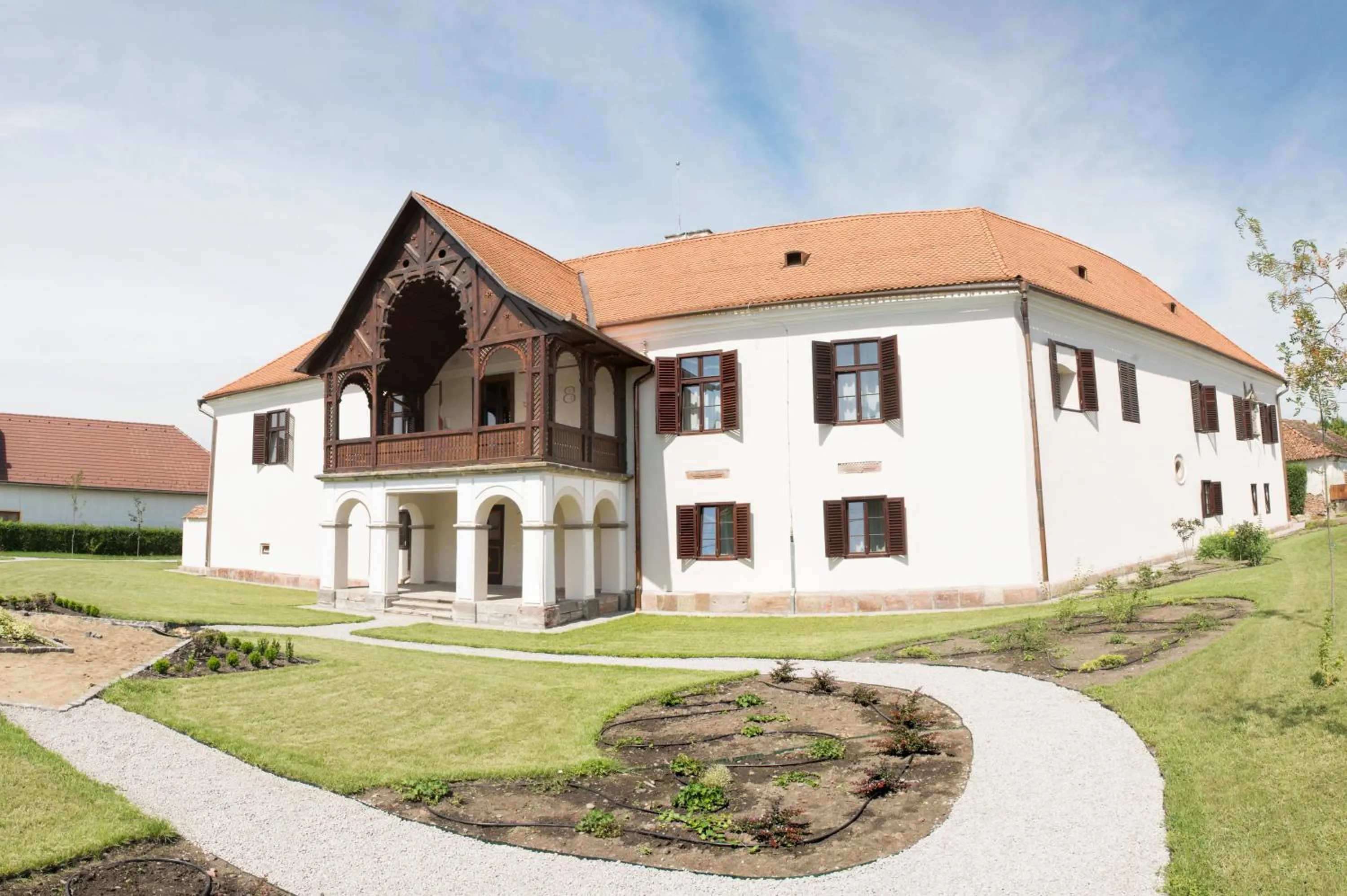 Facade/entrance in Castle Hotel Daniel