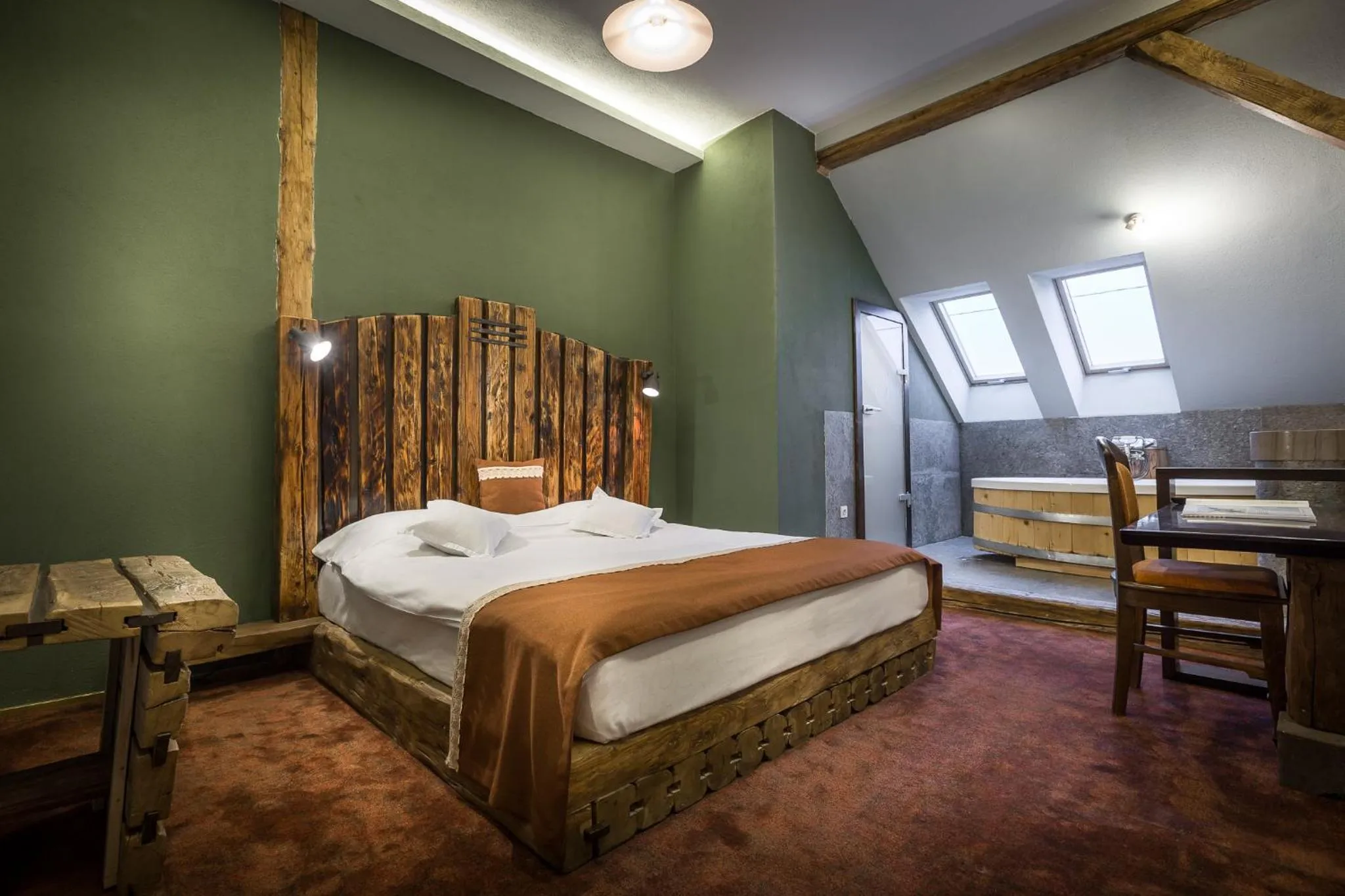 Bed in Castle Hotel Daniel