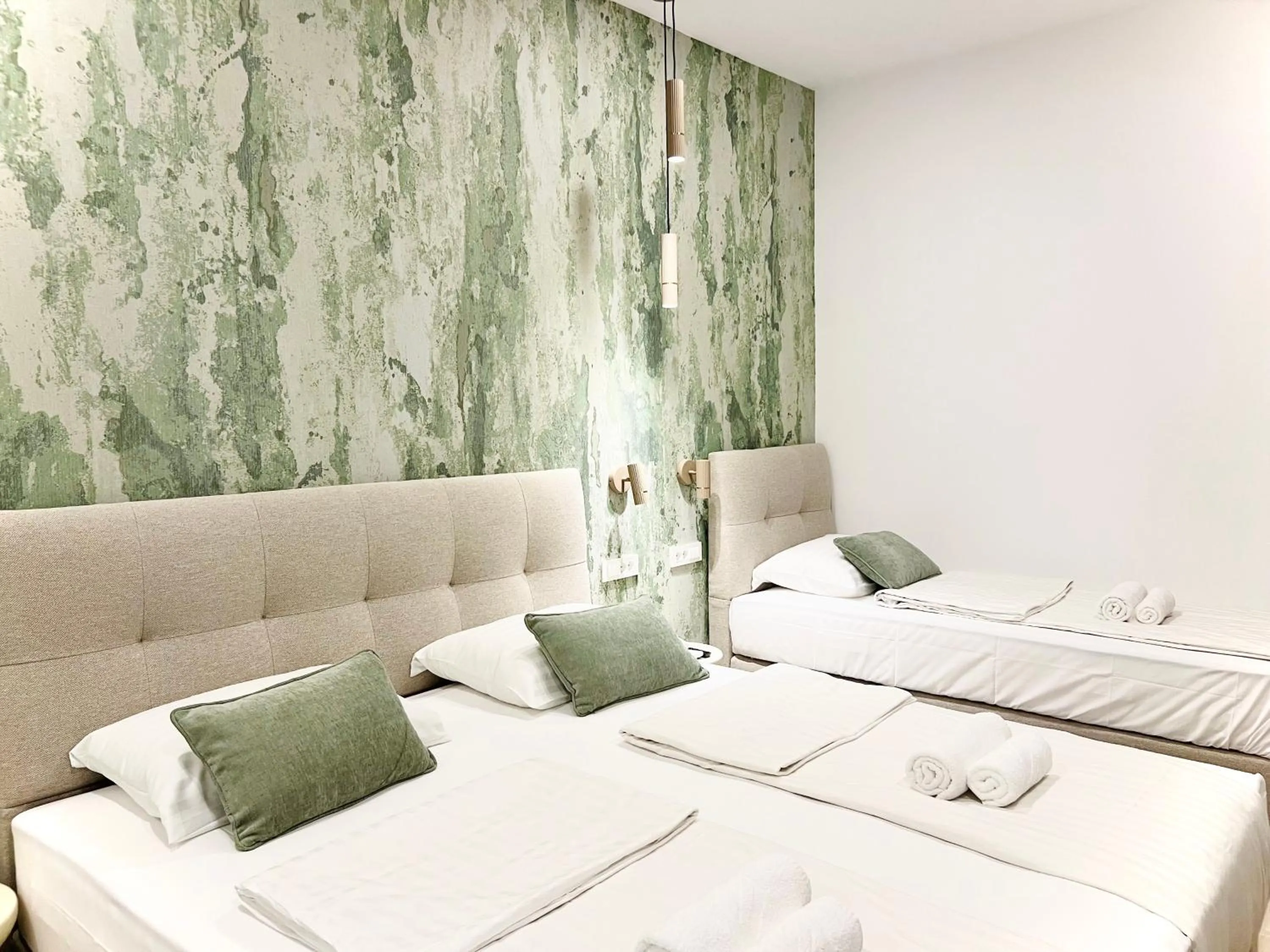 Flowers Premium Apartments & Rooms