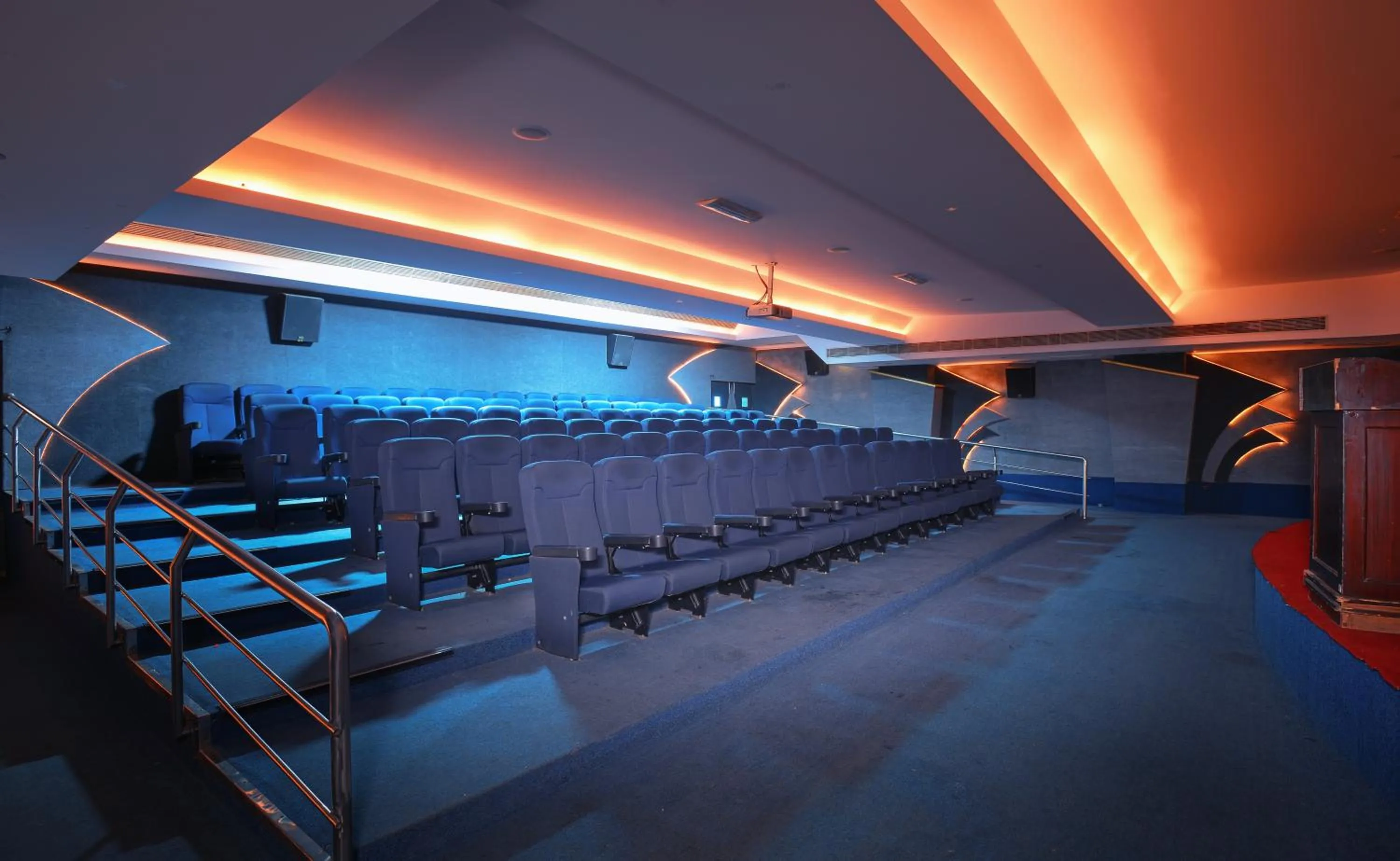 Business facilities in Wingston A TreeHouse Hotel, Mathura