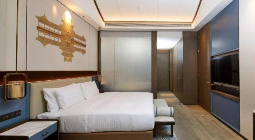 Bed in Steigenberger Hotel SUNAC Jinan