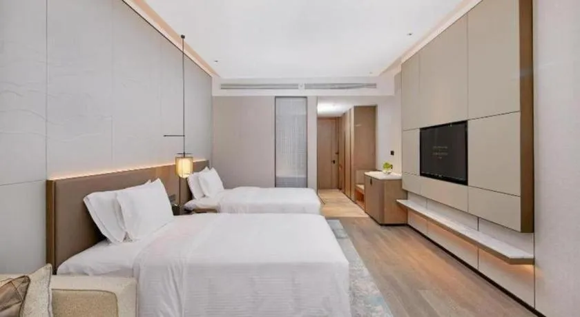 Bed in Steigenberger Hotel SUNAC Jinan