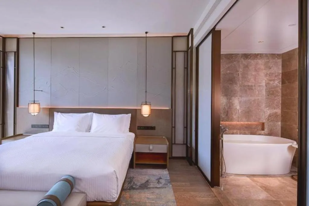 Bed in Steigenberger Hotel SUNAC Jinan