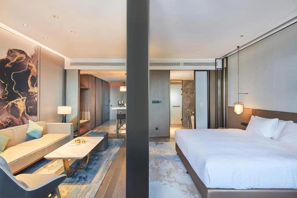 Bed in Steigenberger Hotel SUNAC Jinan