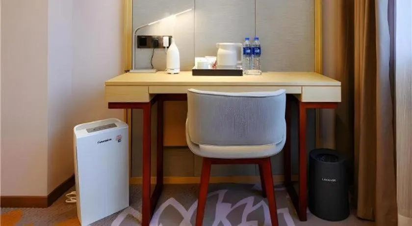 Lavande Hotel Shenyang Middle Street Walking Street Metro Station