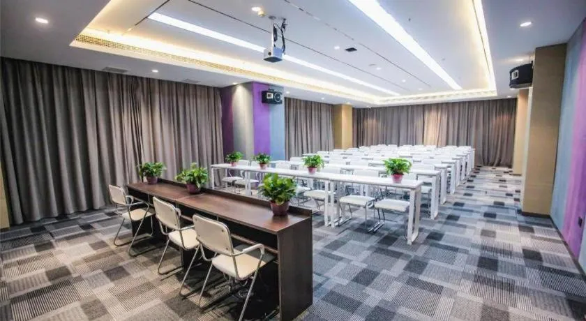 Lavande Hotel Shenyang Middle Street Walking Street Metro Station