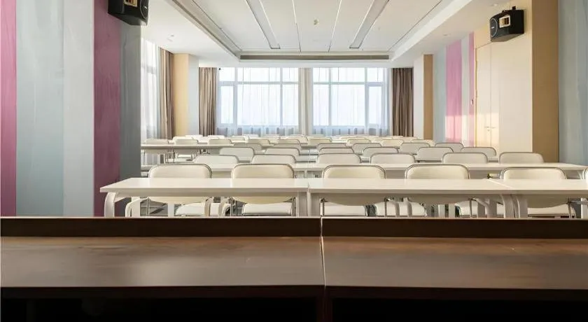 Lavande Hotel Shenyang Middle Street Walking Street Metro Station