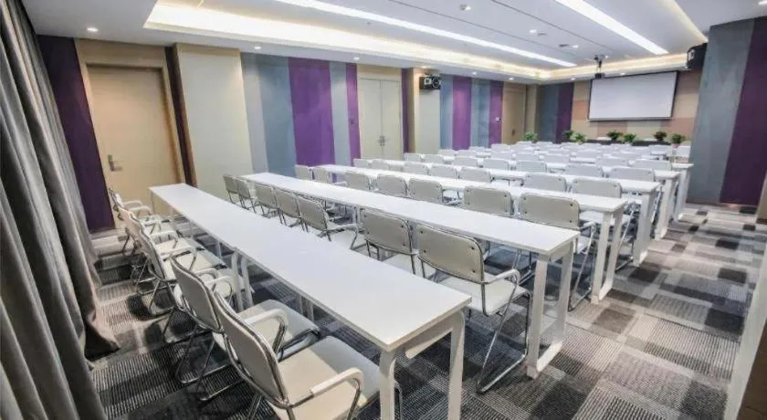 Lavande Hotel Shenyang Middle Street Walking Street Metro Station