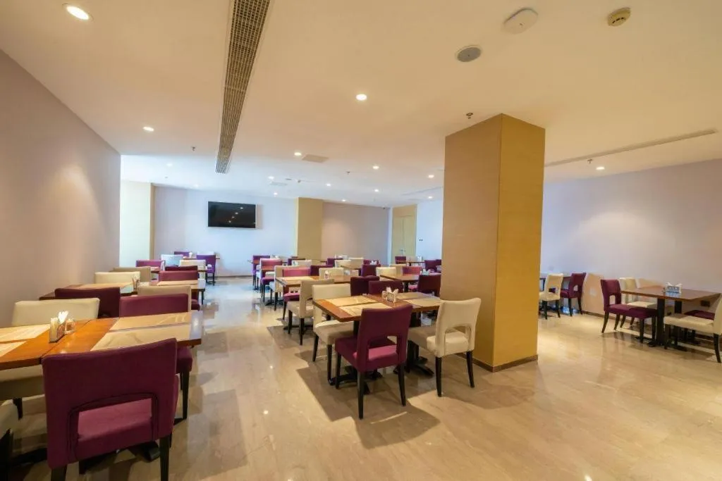 Lavande Hotel Shenyang Middle Street Walking Street Metro Station