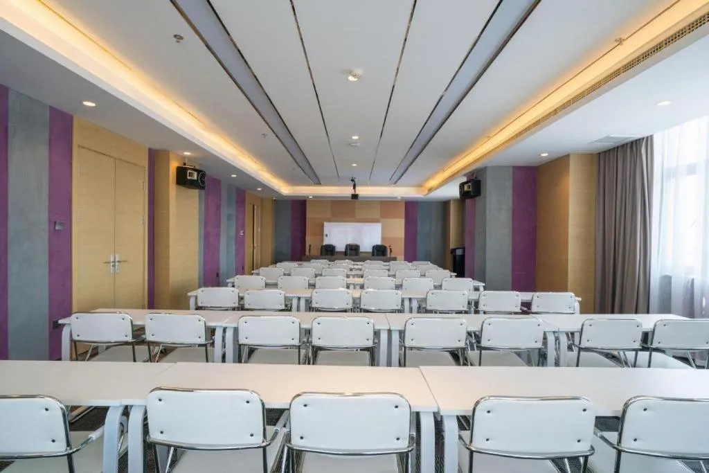 Lavande Hotel Shenyang Middle Street Walking Street Metro Station