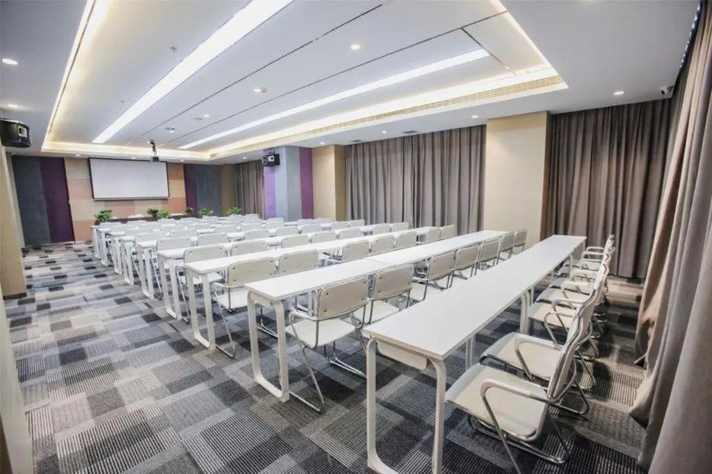 Lavande Hotel Shenyang Middle Street Walking Street Metro Station