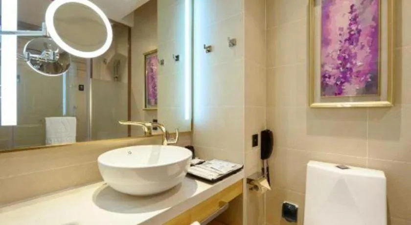 Lavande Hotel Shenyang Middle Street Walking Street Metro Station