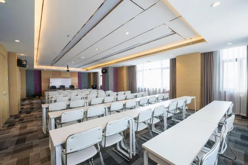 Lavande Hotel Shenyang Middle Street Walking Street Metro Station