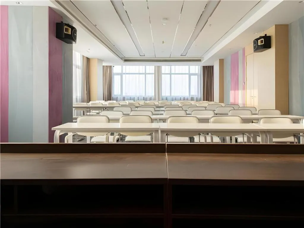 Lavande Hotel Shenyang Middle Street Walking Street Metro Station