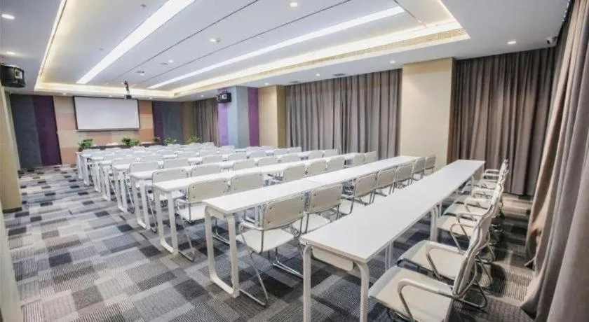 Lavande Hotel Shenyang Middle Street Walking Street Metro Station