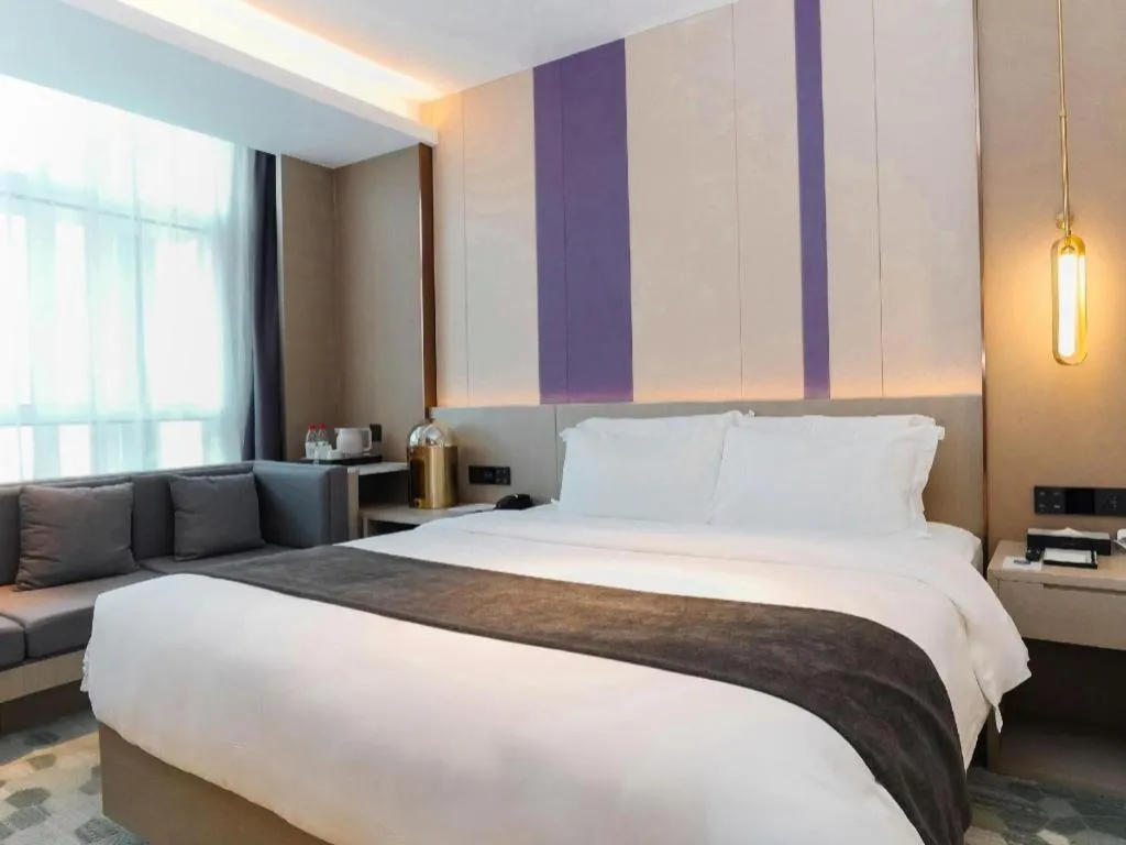 Bed in Lavande Hotel Shanghai Jing'an Shibei Gaoxin