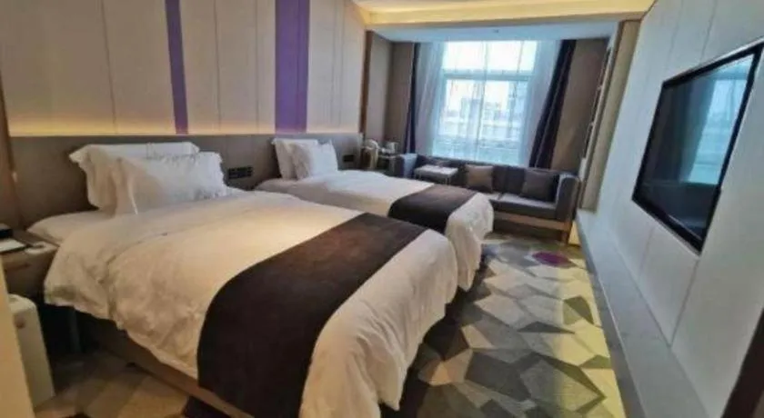 Bed in Lavande Hotel Shanghai Jing'an Shibei Gaoxin