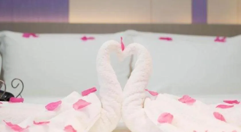 Bed in Lavande Hotel Shanghai Jing'an Shibei Gaoxin