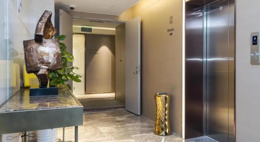 Lavande Hotel Shanghai Jing'an Shibei Gaoxin