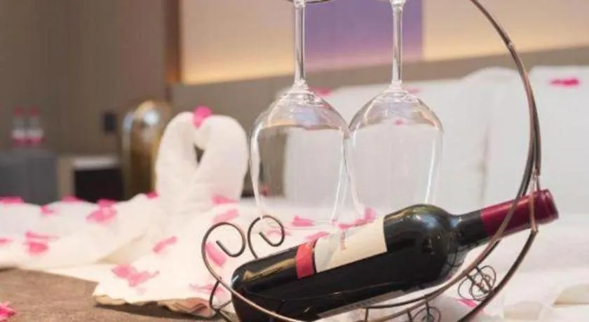 Lavande Hotel Shanghai Jing'an Shibei Gaoxin