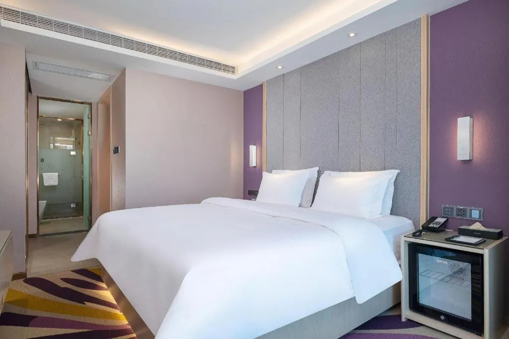 Bed in Lavande Hotel Shaoguan Bainian East Street Fengcai Building