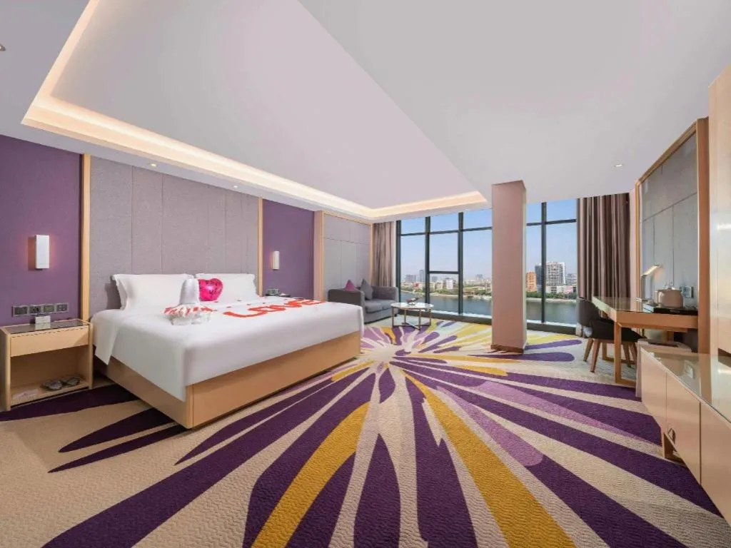 Bed in Lavande Hotel Shaoguan Bainian East Street Fengcai Building