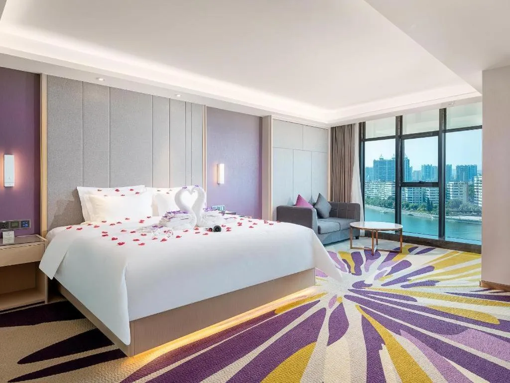 Bed in Lavande Hotel Shaoguan Bainian East Street Fengcai Building