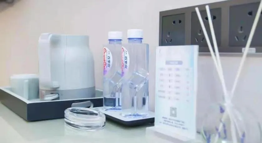 Lavande Hotel Shaoguan Bainian East Street Fengcai Building