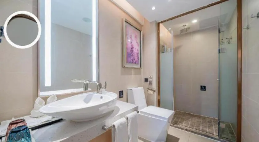 Lavande Hotel Shaoguan Bainian East Street Fengcai Building