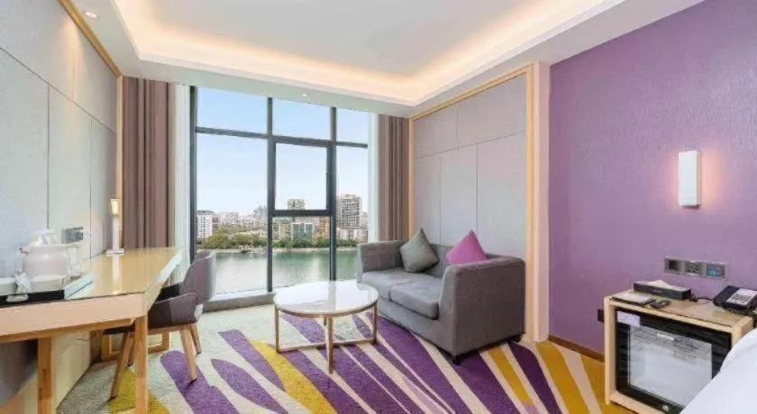 Lavande Hotel Shaoguan Bainian East Street Fengcai Building