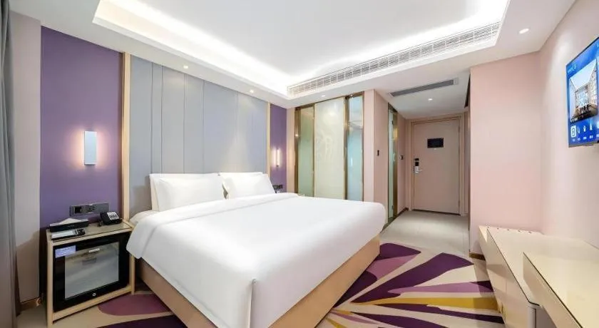 Bed in Lavande Hotel Shaoguan Bainian East Street Fengcai Building