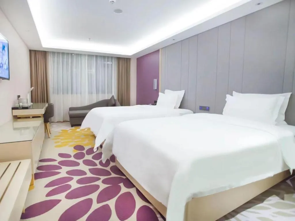 Bed in Lavande Hotel Shaoguan Bainian East Street Fengcai Building