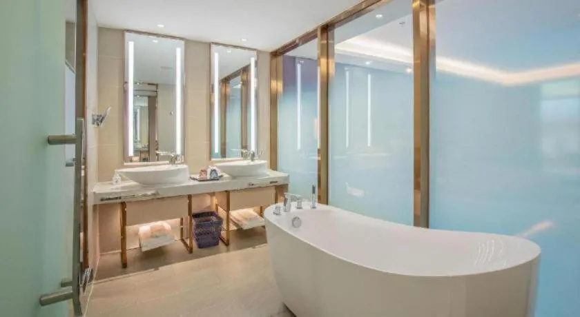 Lavande Hotel Shaoguan Bainian East Street Fengcai Building